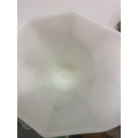 Vintage Anchor Hocking Milk Glass Grape Pattern Pitcher 6in - Picture 2 of 5